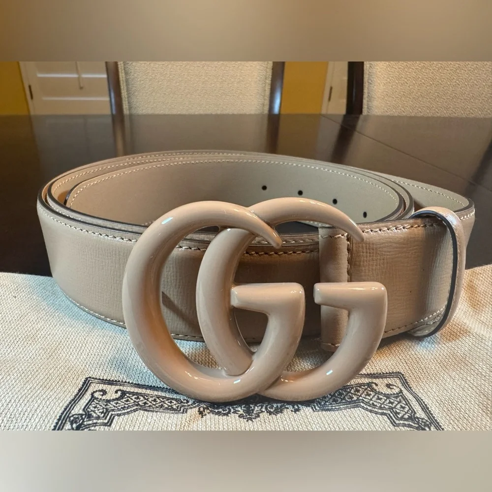 New Gucci GG Logo Pale Pink Buckle Leather Belt Size 48 / 120 cm / 44 - 48 Waist